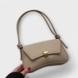 Lora - Retro Messenger Bag