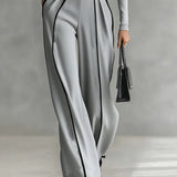 Vera - Elegant Set with Contrast Details
