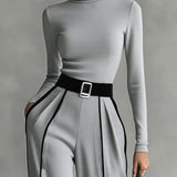 Vera - Elegant Set with Contrast Details